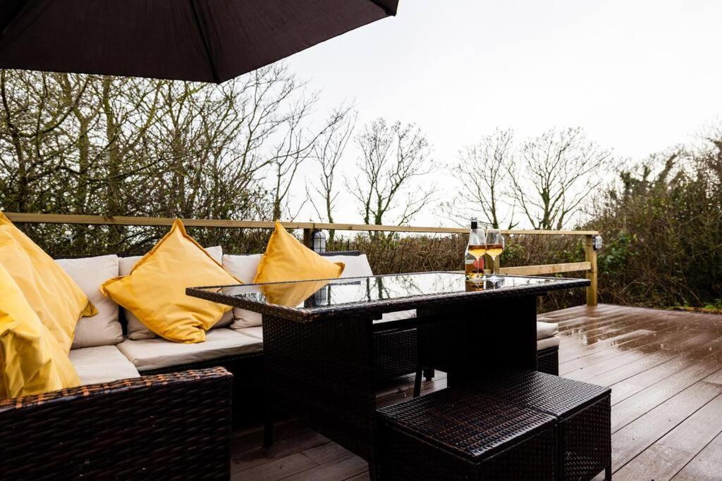 The Woodland Lodge - Wood Fired Hot Tub And Firepit Hambleton Extérieur photo